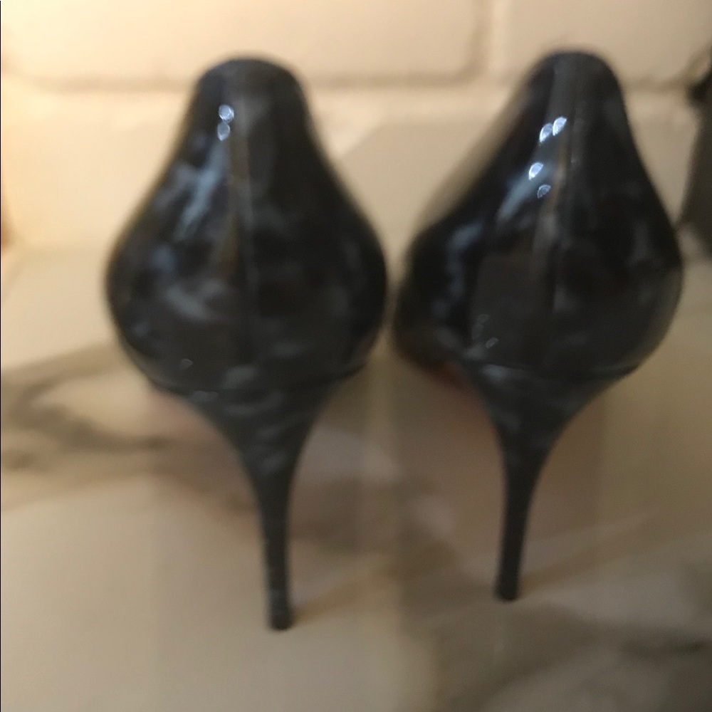 Shoes - Picture 3 of 6